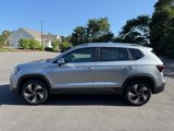 New 2025 Volkswagen Taos SE image 4