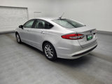 Used 2017 Ford Fusion SE w/ Fusion SE Technology Package image 3