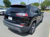 Used 2019 Jeep Cherokee Limited image 5