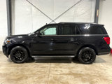 Used 2022 Ford Expedition XLT image 2