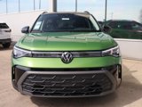New 2025 Volkswagen Taos SE image 2