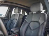 Certified 2024 Porsche Macan image 5