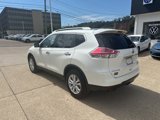 Used 2015 Nissan Rogue SV w/ SV Premium Package image 3