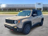 Used 2017 Jeep Renegade Trailhawk image 2