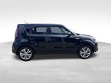 Used 2014 Kia Soul + image 4