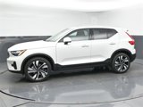 Used 2023 Volvo XC40 B5 Plus w/ Driver Assist Package image 4