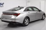 Used 2021 Hyundai Elantra SE image 2