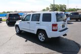Used 2008 Jeep Liberty Limited w/ Trailer Tow Class III Group image 6