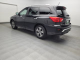Used 2018 Nissan Pathfinder SV image 5