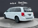 Used 2017 Dodge Grand Caravan SXT image 4