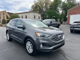 Used 2022 Ford Edge SEL w/ Convenience Package image 3