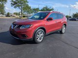 Used 2016 Nissan Rogue SV image 3