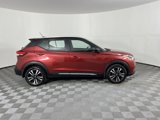 Used 2018 Nissan Kicks SR image 3