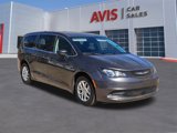 Used 2023 Chrysler Voyager LX image 3
