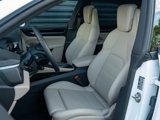 Certified 2025 Porsche Macan Electric image 5