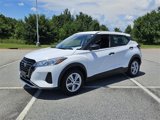 Used 2023 Nissan Kicks S image 3