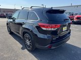 Used 2017 Toyota Highlander SE image 5