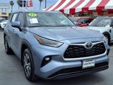 Used 2023 Toyota Highlander XLE image 6
