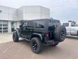 Used 2018 Jeep Wrangler Unlimited Sahara image 5