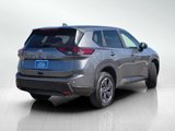 Used 2024 Nissan Rogue SV image 4