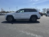 Used 2021 Jeep Grand Cherokee Trailhawk image 4