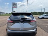 Used 2021 Ford Edge SE image 3