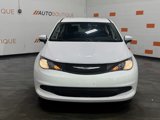 Used 2023 Chrysler Voyager LX image 3