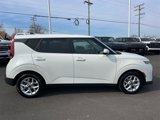 Used 2022 Kia Soul LX w/ Technology Package image 6