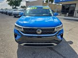 Used 2022 Volkswagen Taos SE image 2