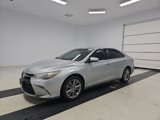 Used 2016 Toyota Camry SE image 2