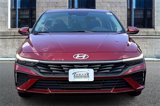 Used 2024 Hyundai Elantra SE image 3