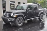 Used 2023 Jeep Gladiator Overland image 4