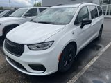 New 2025 Chrysler Pacifica Premium image 3
