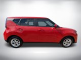 Used 2023 Kia Soul LX w/ LX Technology Package image 2