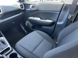 Certified 2022 Hyundai Venue SE image 6