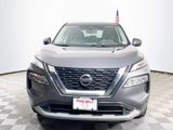 Used 2021 Nissan Rogue SV image 2