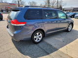 Used 2014 Toyota Sienna LE image 4