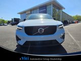 Used 2024 Volvo XC40 B5 Plus w/ Protection Package Premier image 3