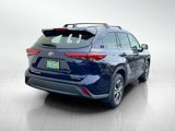 Used 2022 Toyota Highlander XLE image 5