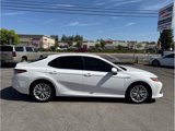 Used 2018 Toyota Camry LE image 2