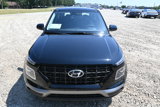 New 2025 Hyundai Venue SE image 2