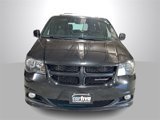 Used 2017 Dodge Grand Caravan GT image 3
