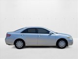 Used 2010 Toyota Camry LE image 2
