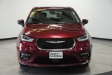 Used 2023 Chrysler Pacifica Touring-L image 2