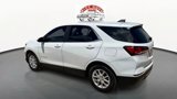 Used 2023 Chevrolet Equinox LT image 3