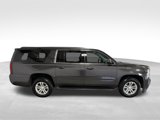 Used 2016 Chevrolet Suburban LT image 4