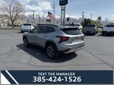 Used 2025 Chevrolet Trax LT w/ Sunroof Package image 5