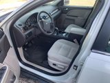 Used 2008 Ford Taurus SEL image 2