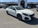 Used 2023 Nissan Altima 2.0 SR image 2