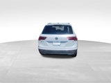 Used 2018 Volkswagen Tiguan SE image 5